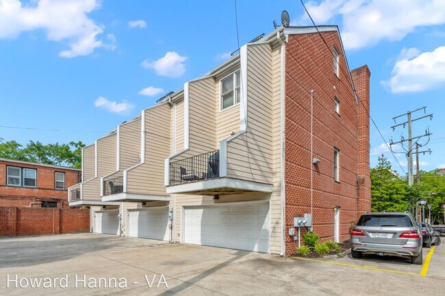 Building Photo - 4 br, 2.5 bath House - 806 Manteo Street