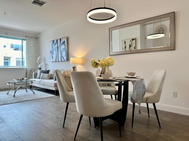 Foto del edificio - 2573 Park Blvd