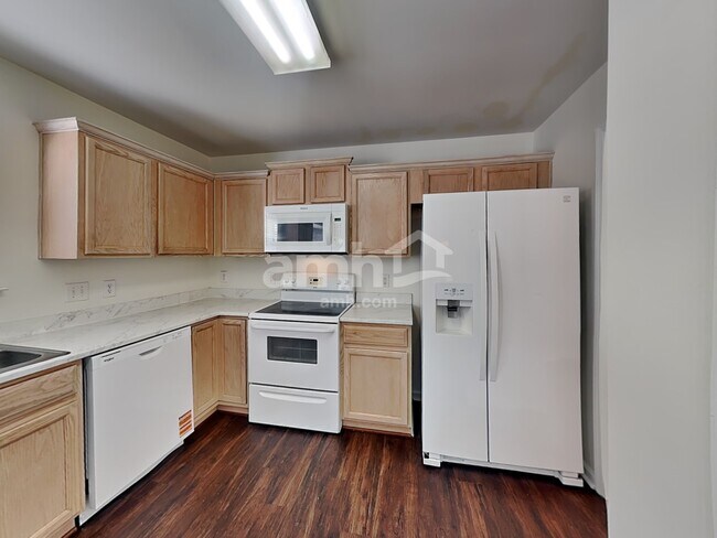 Foto del edificio - 126 Elrosa Rd