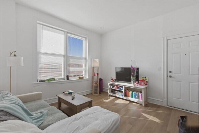 Foto del edificio - 2351 W Charleston St