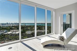 Foto del edificio - 10275 Collins Ave