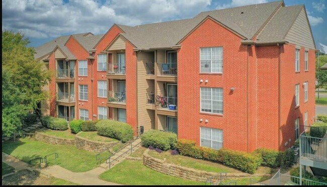 Foto del edificio - 3440 E Rosemeade Pkwy