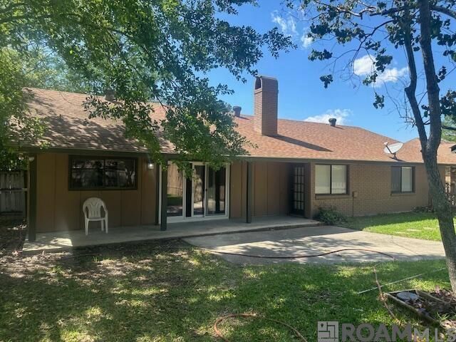 Foto del edificio - 5017 Parkoaks Dr