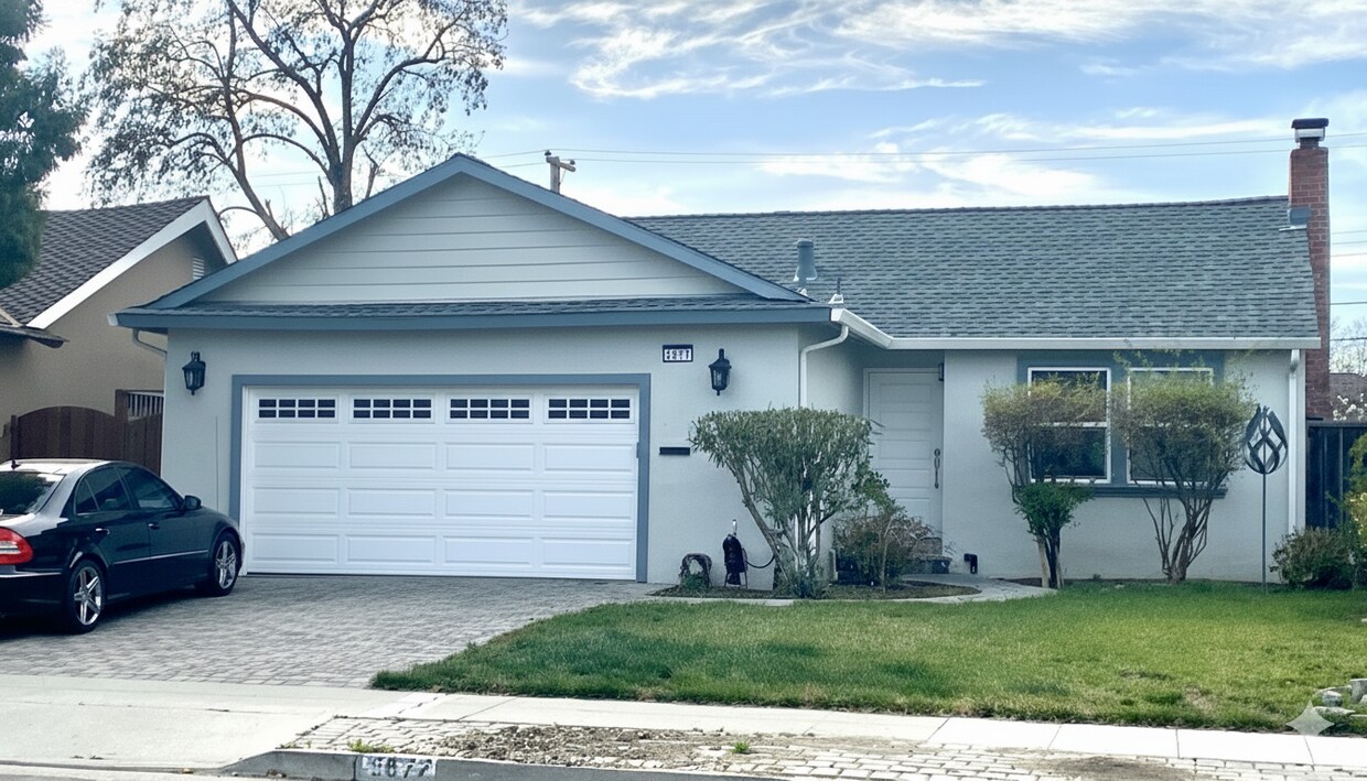 Foto principal - 5677 Calpine Dr