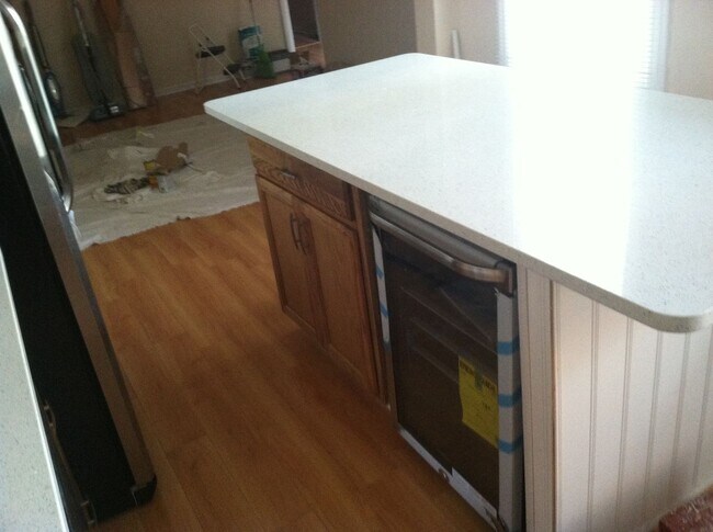 Photo - Beautiful 5 bed, 2 bath luxury south side ... House