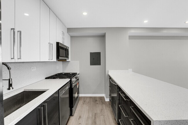 Foto del edificio - 3950 N Lake Shore Dr