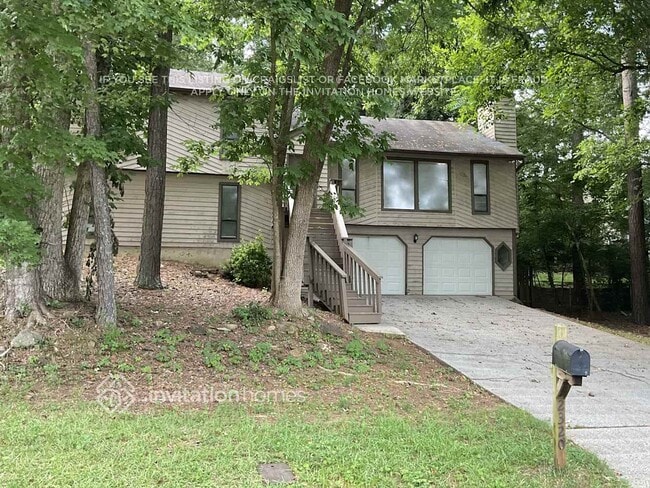 Building Photo - 2320 Tapanzee Ln