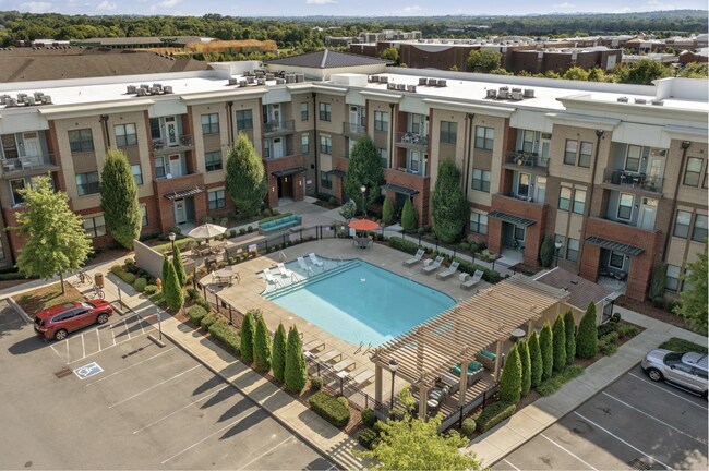 Building Photo - The Luxe at Indian Lake Village