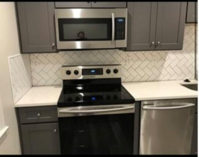 Foto del edificio - 2109 Fort Davis St SE