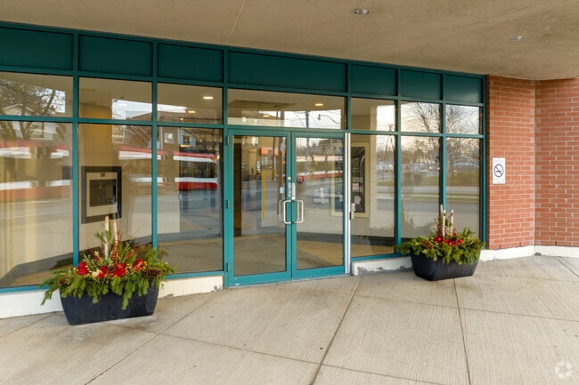 Entrance - The Beach Condominiums 4