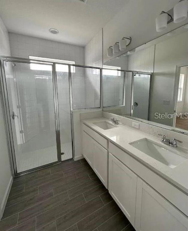 Foto del edificio - 4350 Davos Dr