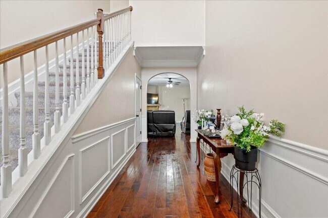 Foto del edificio - 1112 Grove Landing Ln