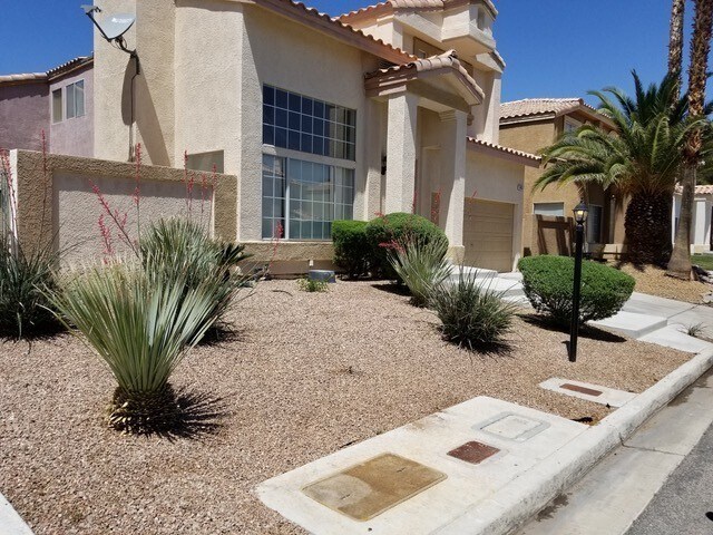 Primary Photo - A great 2 bedroom single family home, nort...