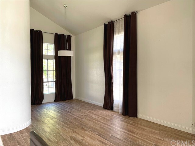 Building Photo - 1140 Via Viento Ln