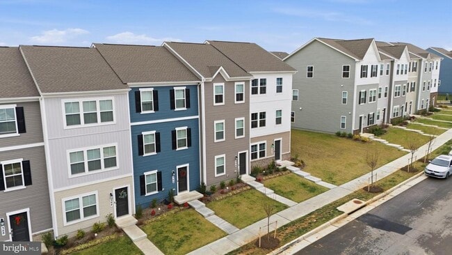 Foto del edificio - 336 Mineral Springs Rd