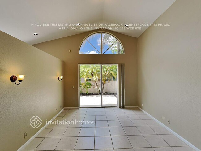 Building Photo - 3401 NW 70th Ave