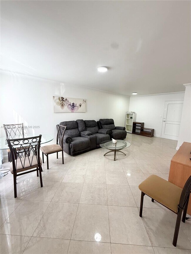 Foto del edificio - 200 172nd St