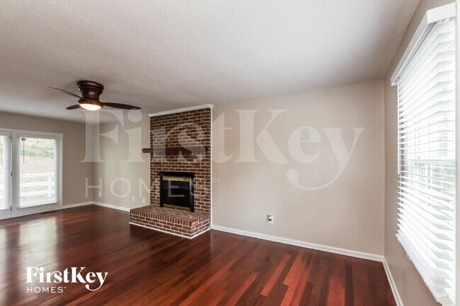 Foto del edificio - 145 Antelope Dr