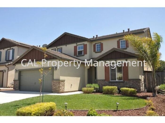 Building Photo - Beautiful 4 bedroom home in Hollister, CA