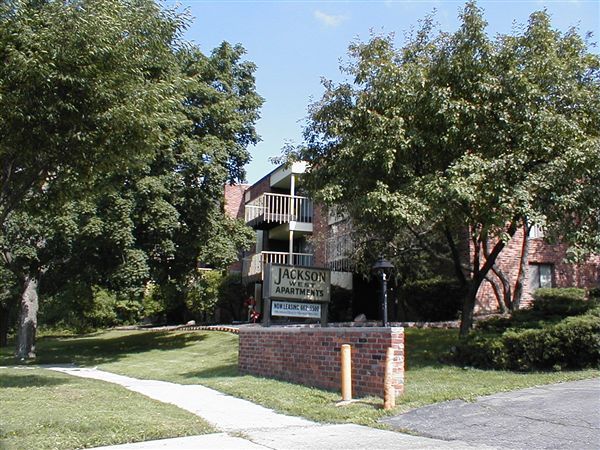 Primary Photo - 2041 Jackson Ave