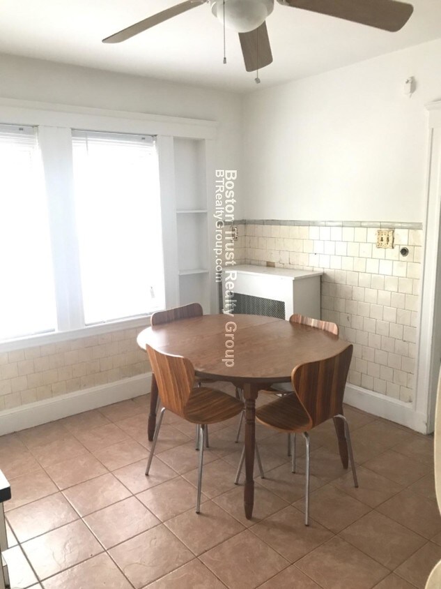Primary Photo - 2.5 Bd