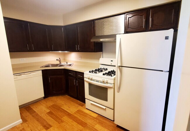 Foto del edificio - 2 Parkside Ct