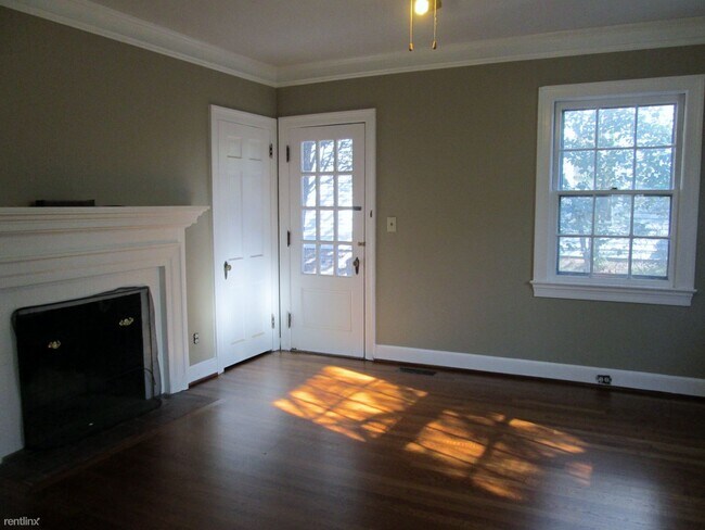 Foto del edificio - 2 br, 1 bath House - 932 Carr St