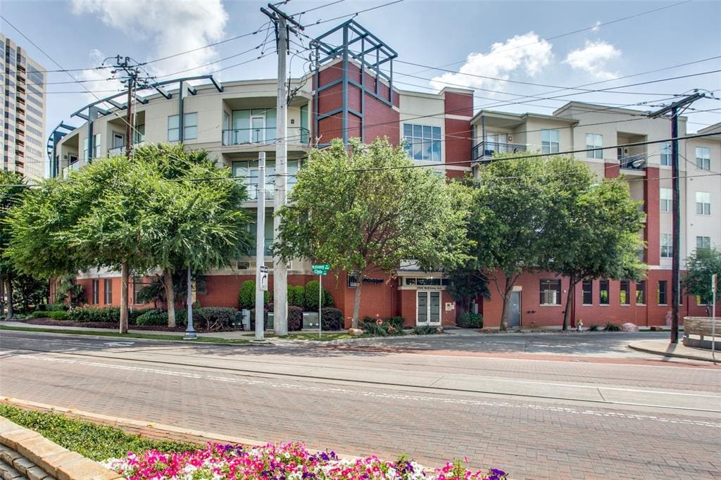 2950 McKinney Ave Unit 225, Dallas, TX 75204 Condo for Rent in Dallas