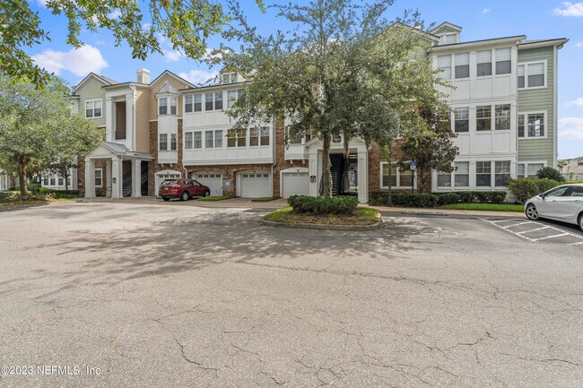 Foto del edificio - 8550 Touchton Rd