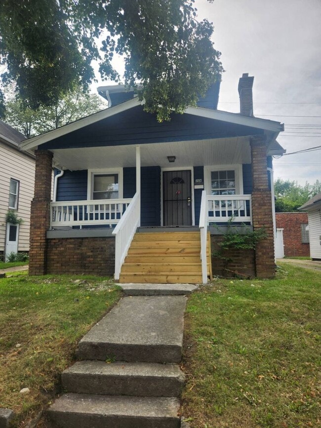 Building Photo - 1426 Larchmont Rd