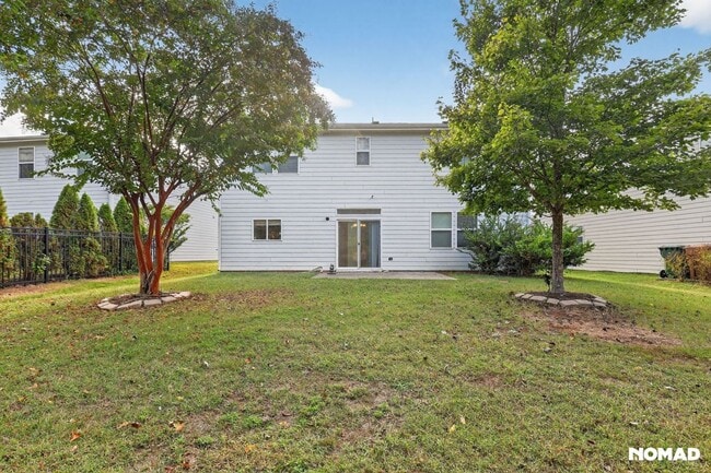 Building Photo - 241 Seymour Pl