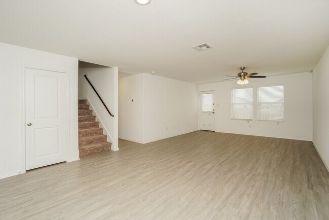 Foto del edificio - 9920 Flax Ml Dr