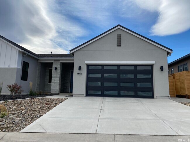 Foto del edificio - 932 Little Star Dr