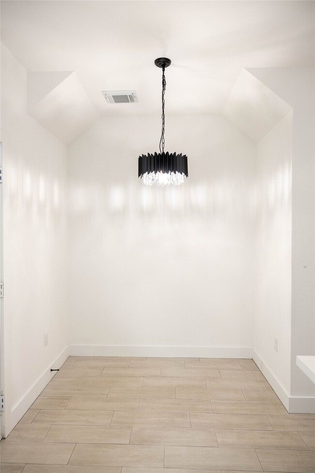 Foto del edificio - 8210 Knox St
