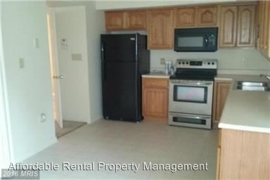 Building Photo - 339 E Ridge Dr