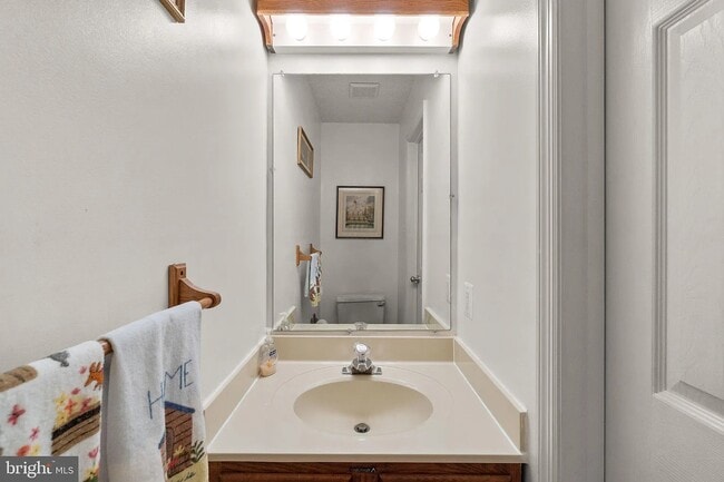 Building Photo - 11633 Sun Cir Way