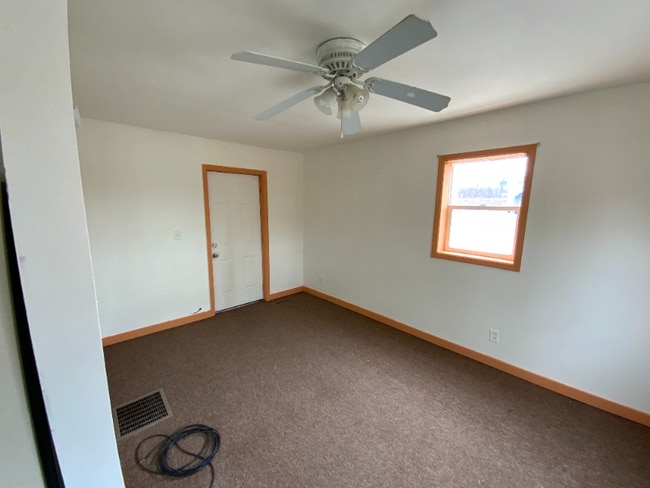 Building Photo - 29 Monroe St