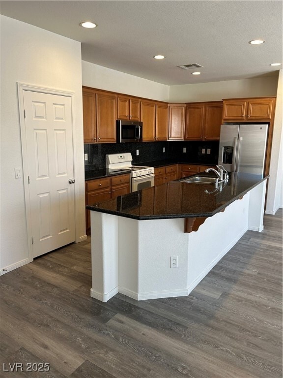 Building Photo - 7404 Longhorn Lodge Ave