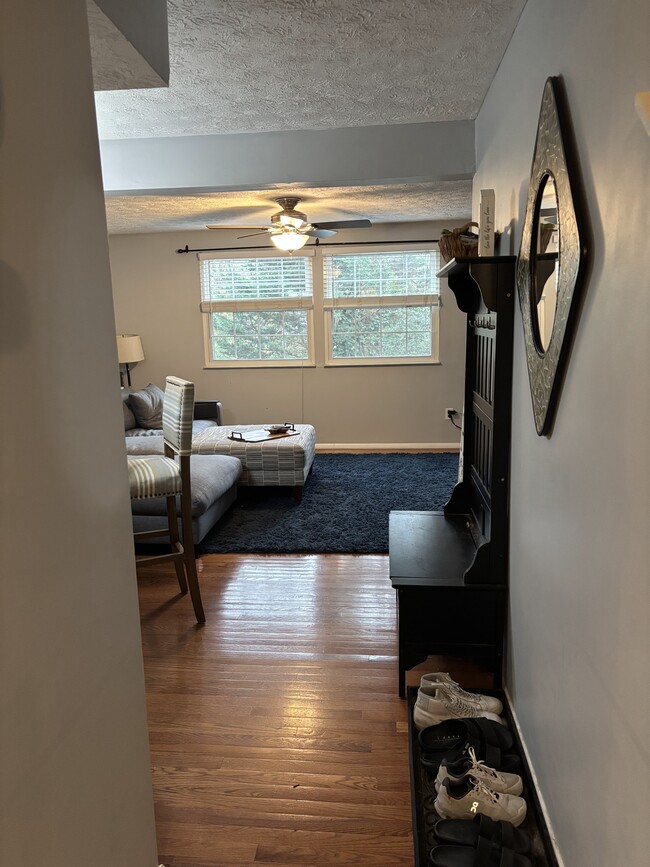 view of living room from near front door - 1227 Scaleybark Rd