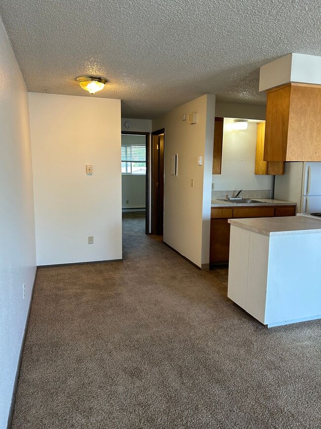 Foto del edificio - 1215 Pioneer St