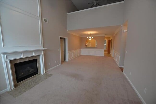Building Photo - 484 Grayson Way