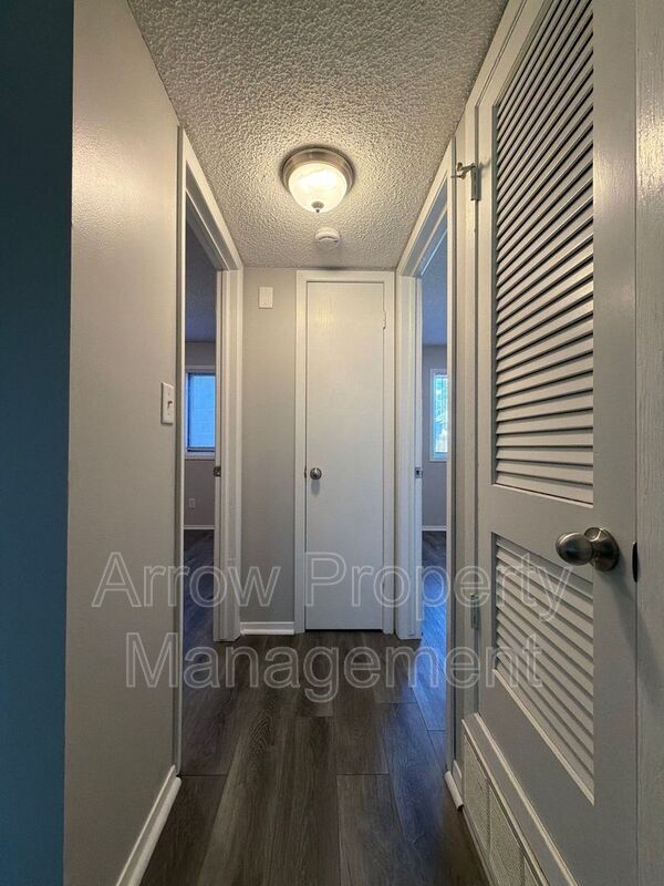 Foto del edificio - 729 H St