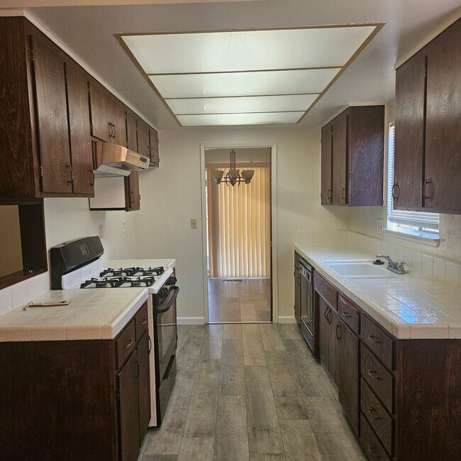 Foto del edificio - 3400 Stembridge Ave