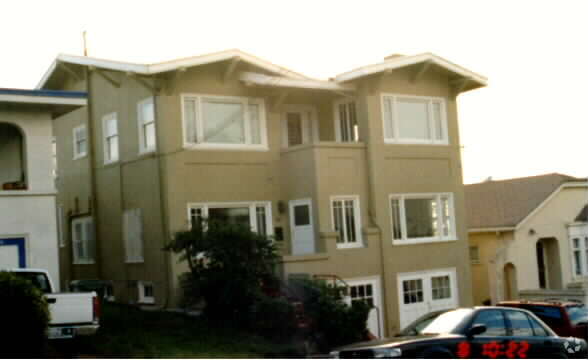 Foto del edificio - 524 Montclair Ave