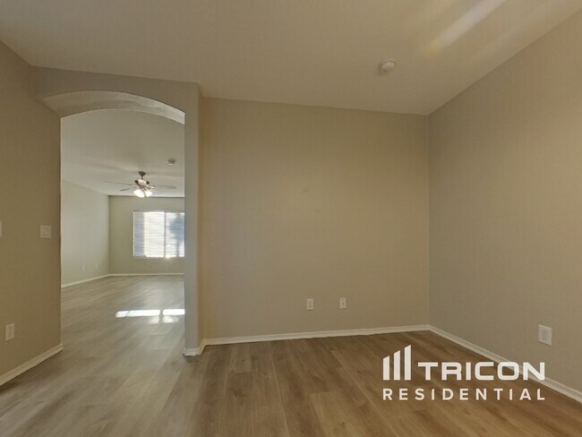 Foto del edificio - 2114 S 114th Ln