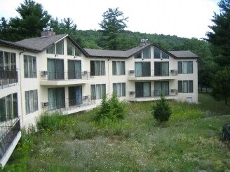 Building Photo - 320 Pollys Rock Rd