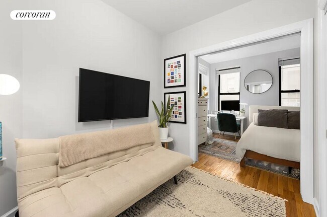 Foto del edificio - 349 W Broadway