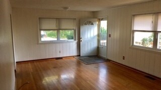 Building Photo - 308 N Overhill Dr