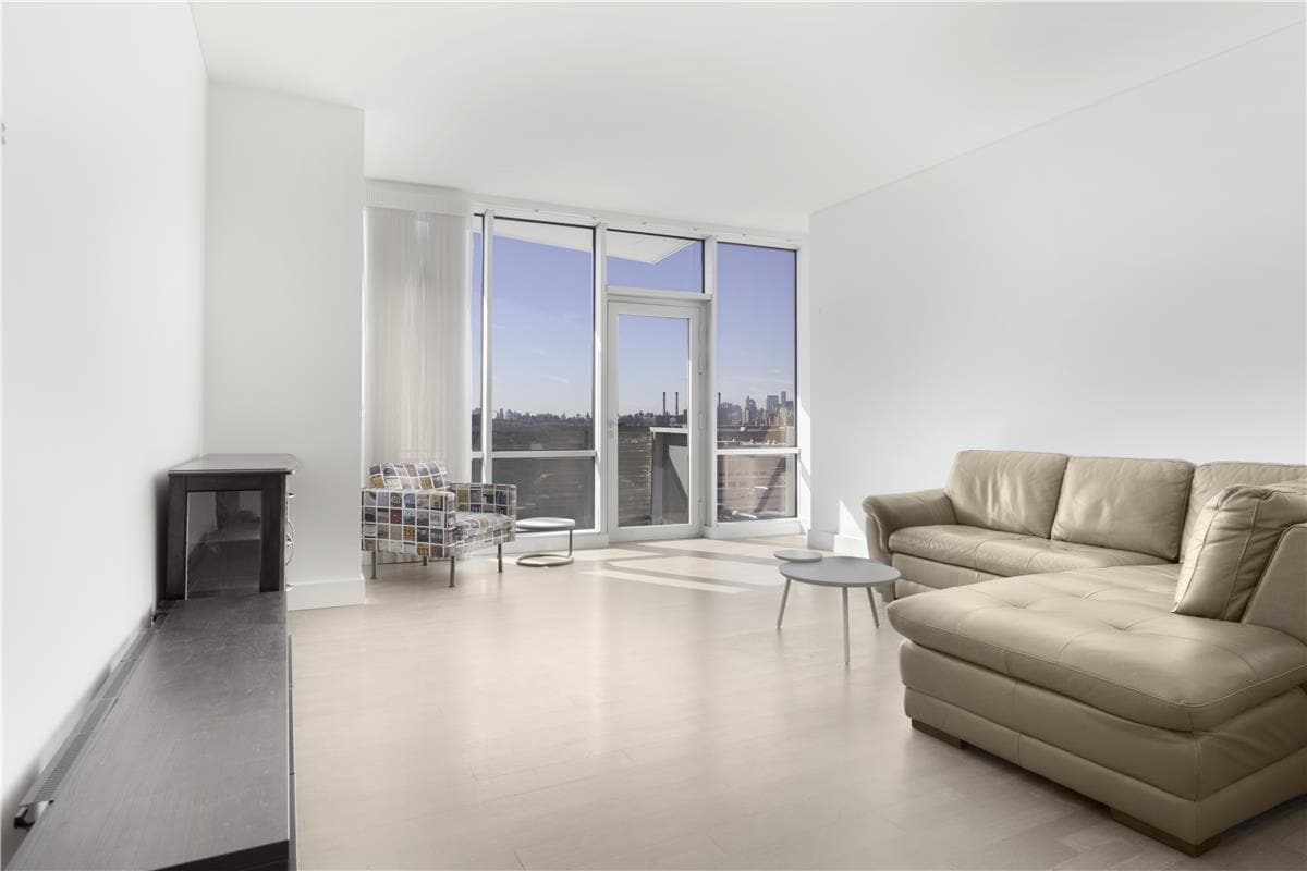 519 Borden Ave, Long Island City, NY 11101 Condo for Rent in Long