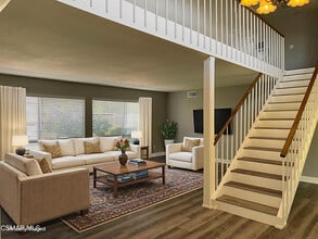 Building Photo - 32023 Wallington Ct